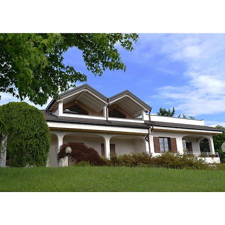 B&B Villa Monterosa Con Piscina Castronno Buitenkant foto
