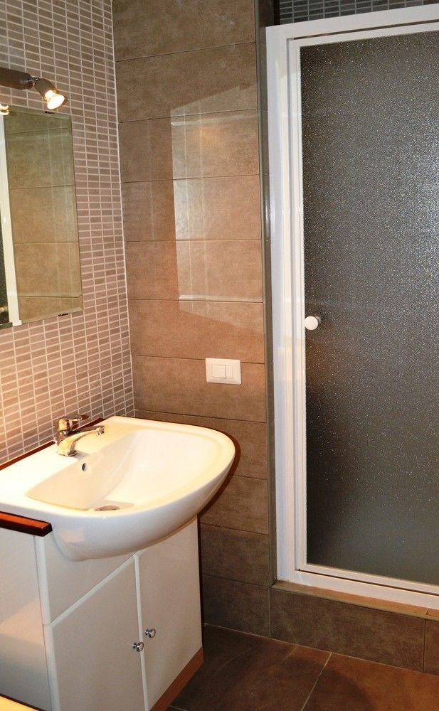 B&B Villa Monterosa Con Piscina Castronno Buitenkant foto