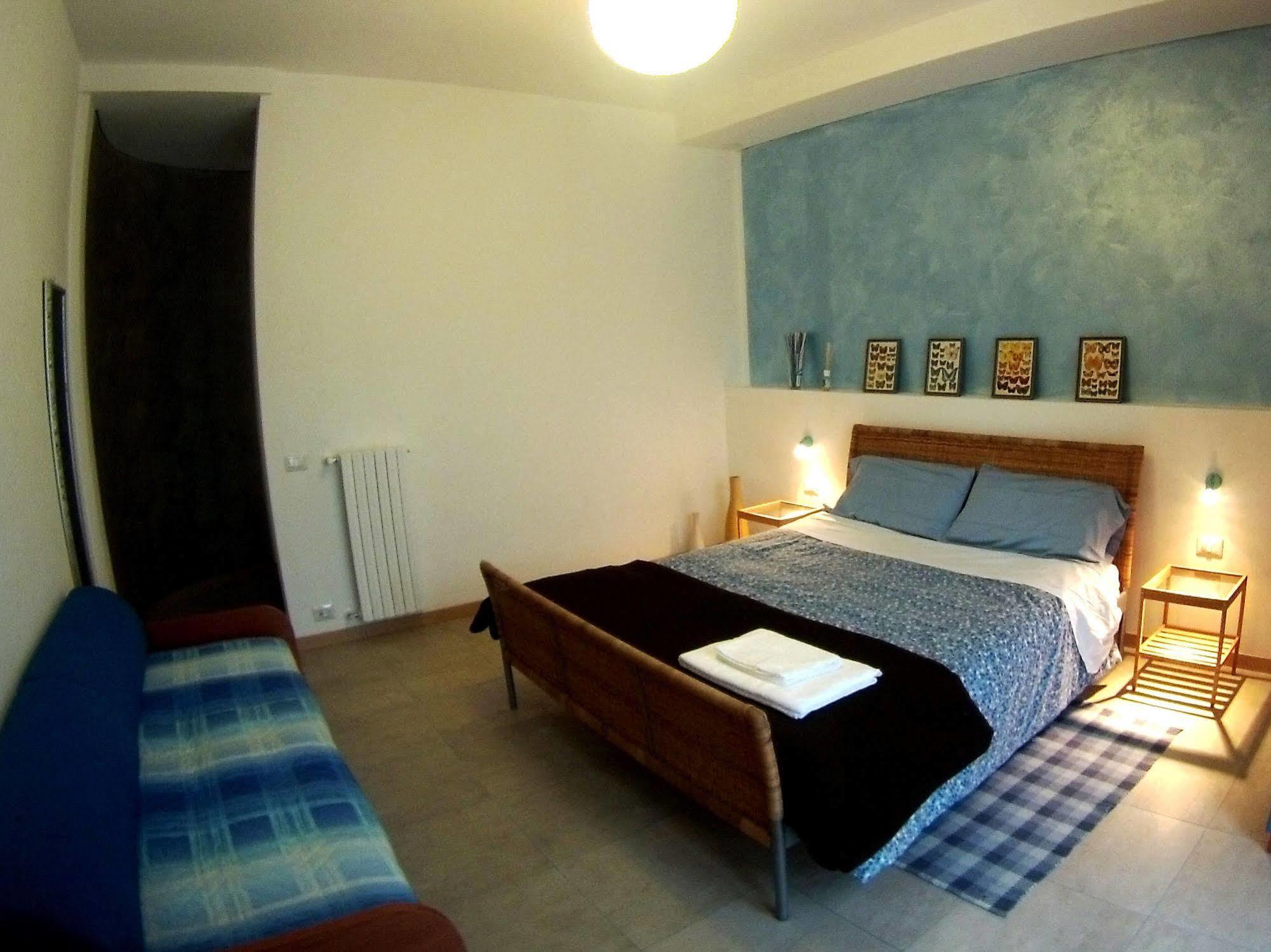 B&B Villa Monterosa Con Piscina Castronno Buitenkant foto