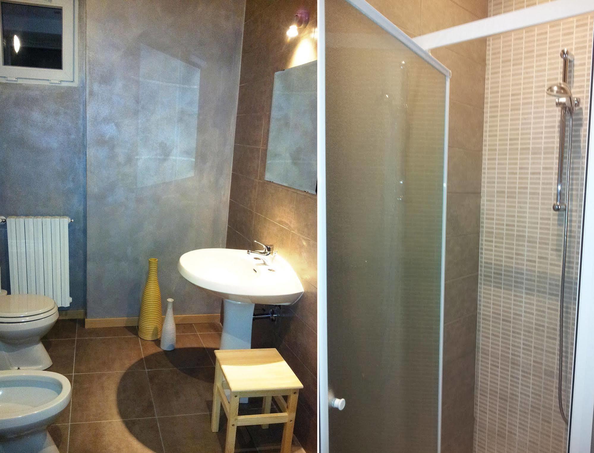 B&B Villa Monterosa Con Piscina Castronno Buitenkant foto