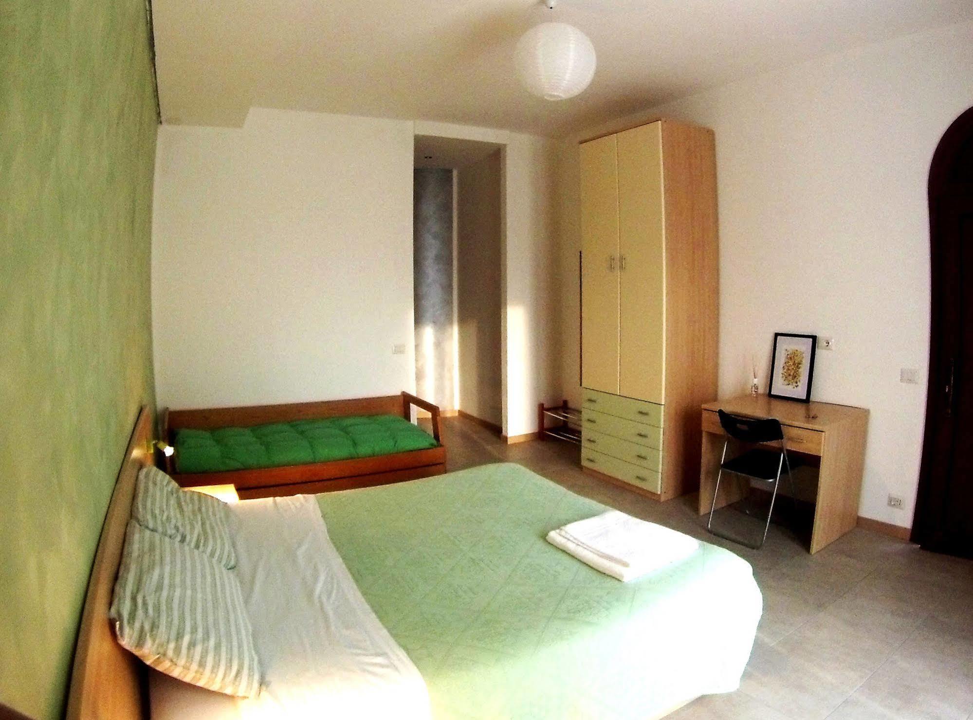B&B Villa Monterosa Con Piscina Castronno Buitenkant foto
