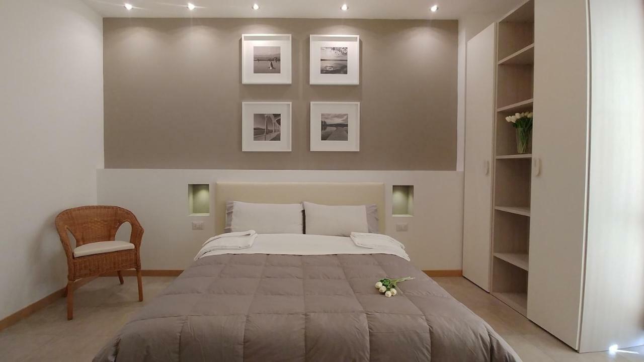 B&B Villa Monterosa Con Piscina Castronno Buitenkant foto