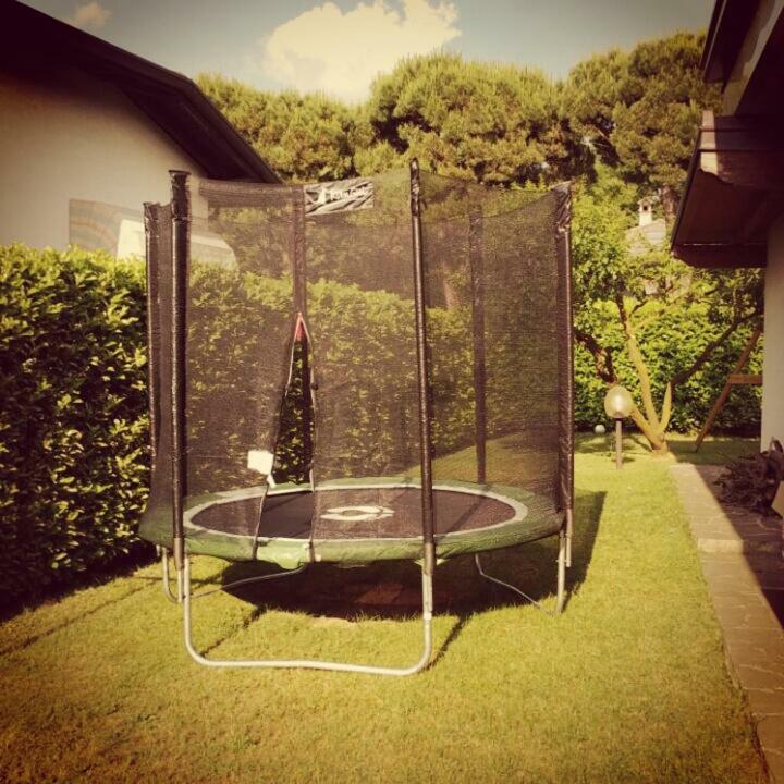 B&B Villa Monterosa Con Piscina Castronno Buitenkant foto